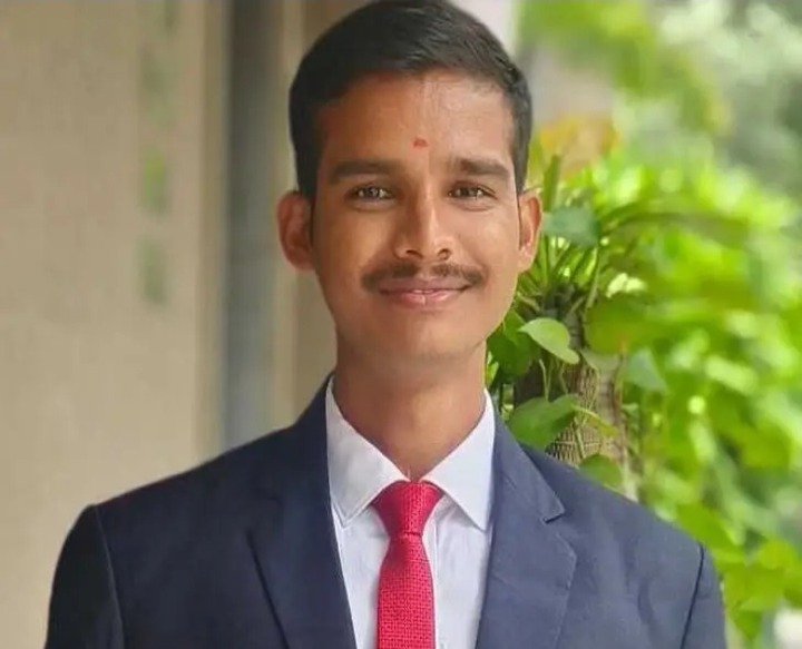 ఆరు ఉద్యోగాలతో సత్తా చాటిన జిల్లా యువకుడు