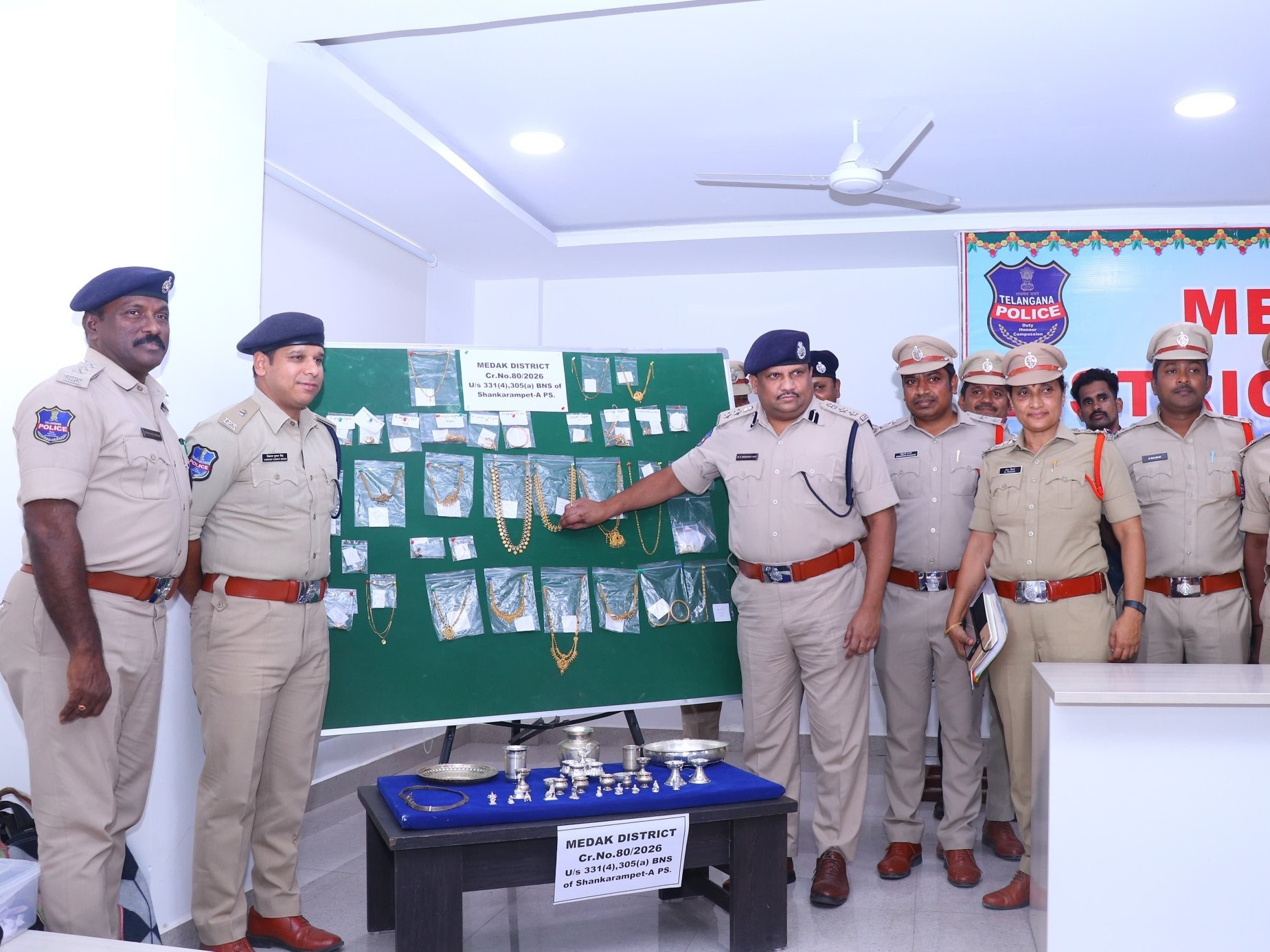 భారీ దొంగతనం కేసు ఛేదించిన పోలీసులు
