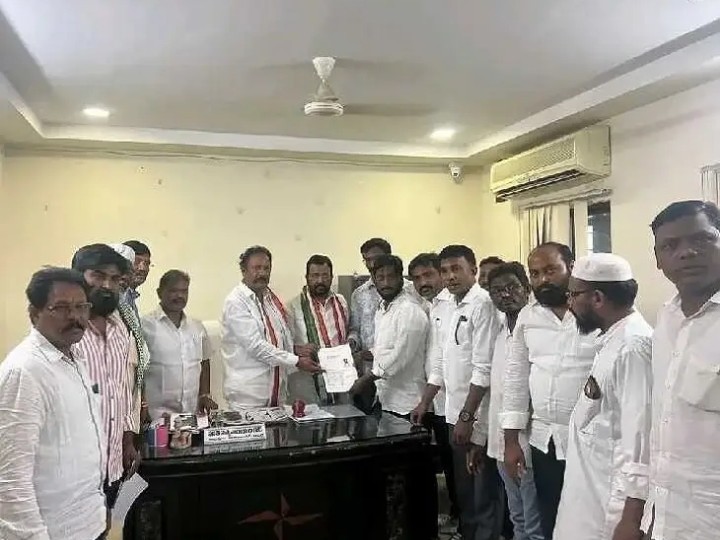 అధ్యక్ష పదవుల కోసం దరఖాస్తులు అందజేత