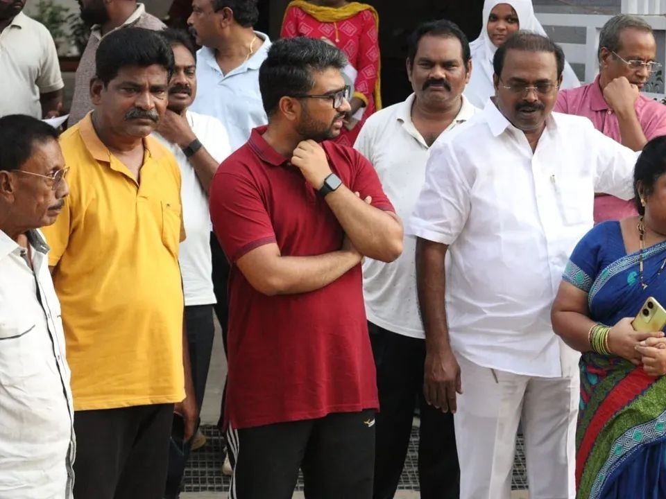 ఆక్యుపెన్సీ సర్టిఫికెట్లపై సమీక్ష నిర్వహించిన జీఎంసీ కమిషనర్