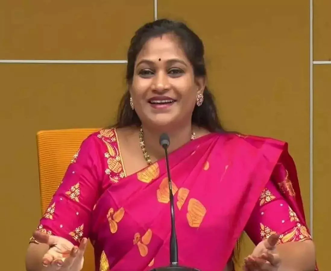 నవశకానికి నాంది పలికే తొలి మెట్టుగా మహానాడు: అనిత