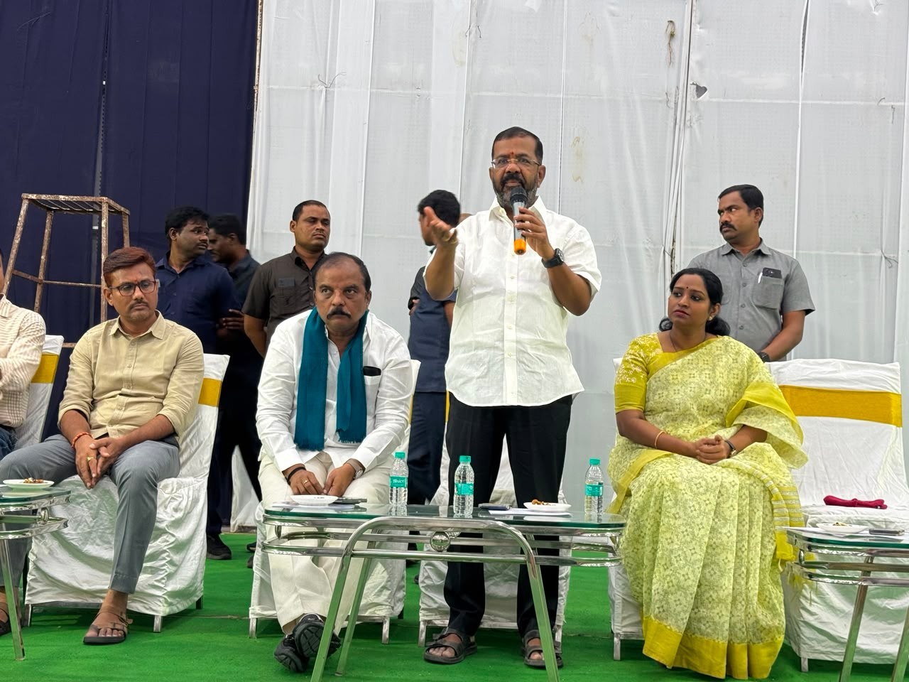 హన్మకొండలో బూత్ లెవల్ ఏజెంట్స్ సమావేశం