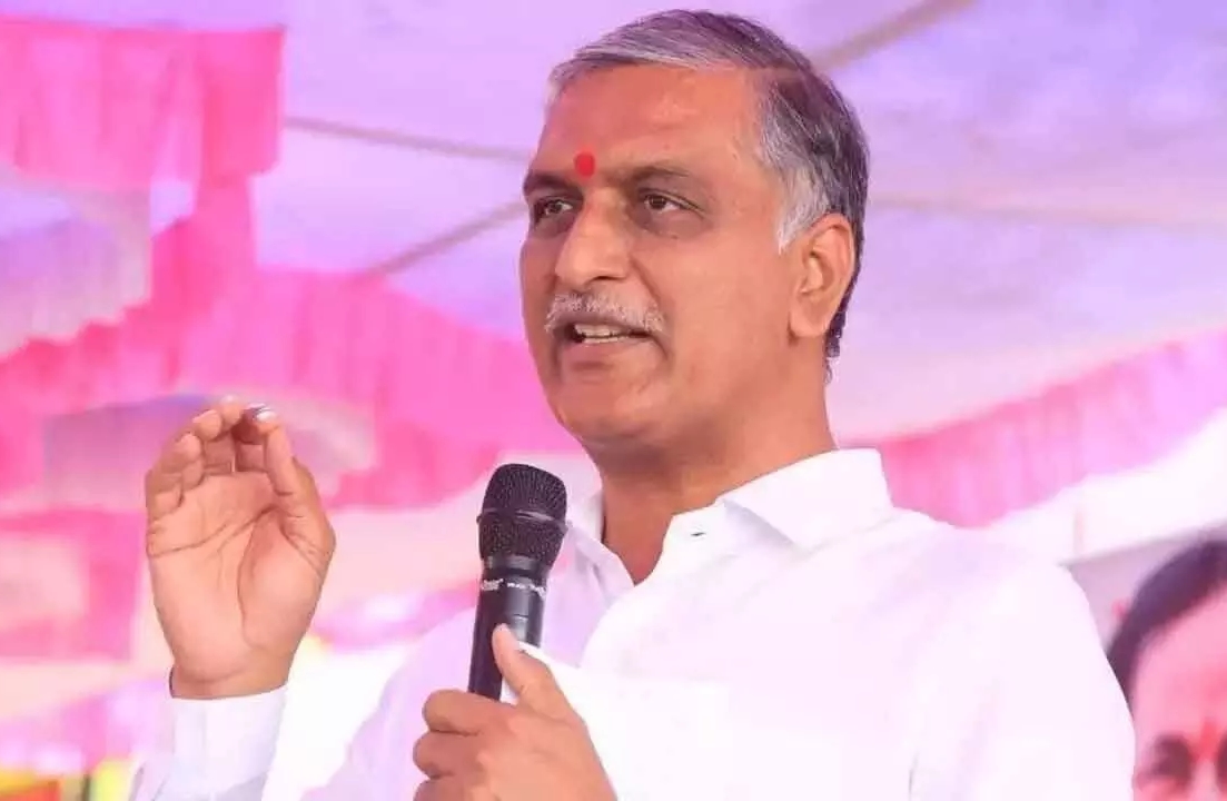 170 ఎకరాలు.. ప్రైవేటుకు ధారాదత్తం: హరీష్‌రావు