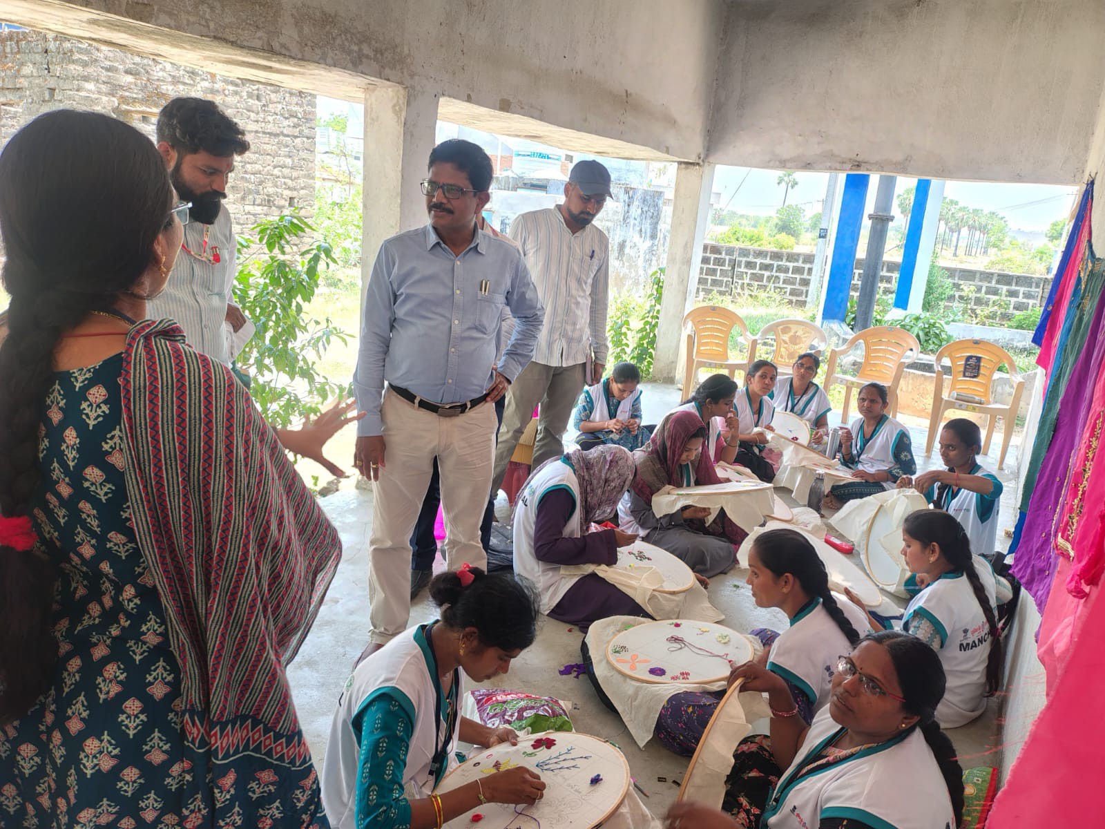 ‘ఆత్మవిశ్వాసంతో అభివృద్ధి సాధించాలి’