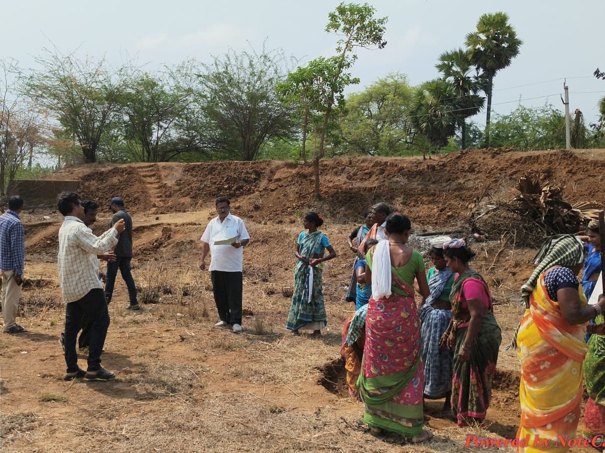 ముమ్మరంగా పూడికతీత పనులు