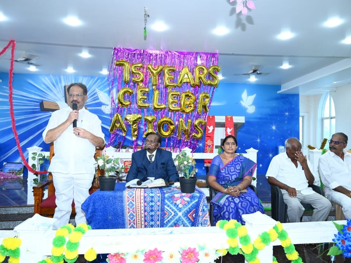 పెదపూడిలో చర్చి వజ్రోత్సవాలు
