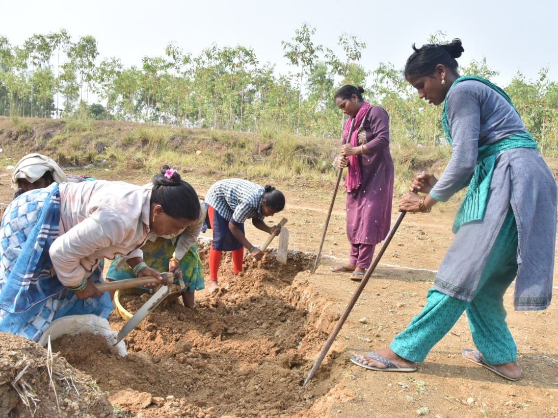 జలధారతో కోమటి చెరువుకు పునర్జీవం