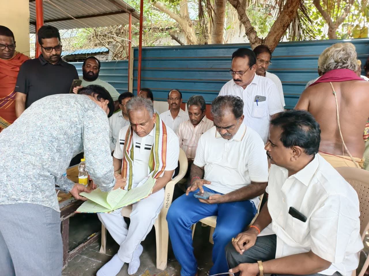 ఆలయ పునర్నిర్మాణ పనులు వేగవంతం చేయాలి : మంత్రి మల్లాడి