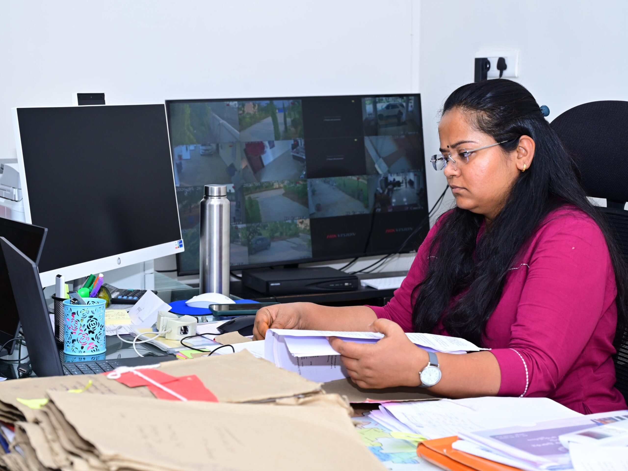 ఎస్సీ కార్పొరేషన్ సబ్సిడీ రుణాలు అందించాలి: కలెక్టర్
