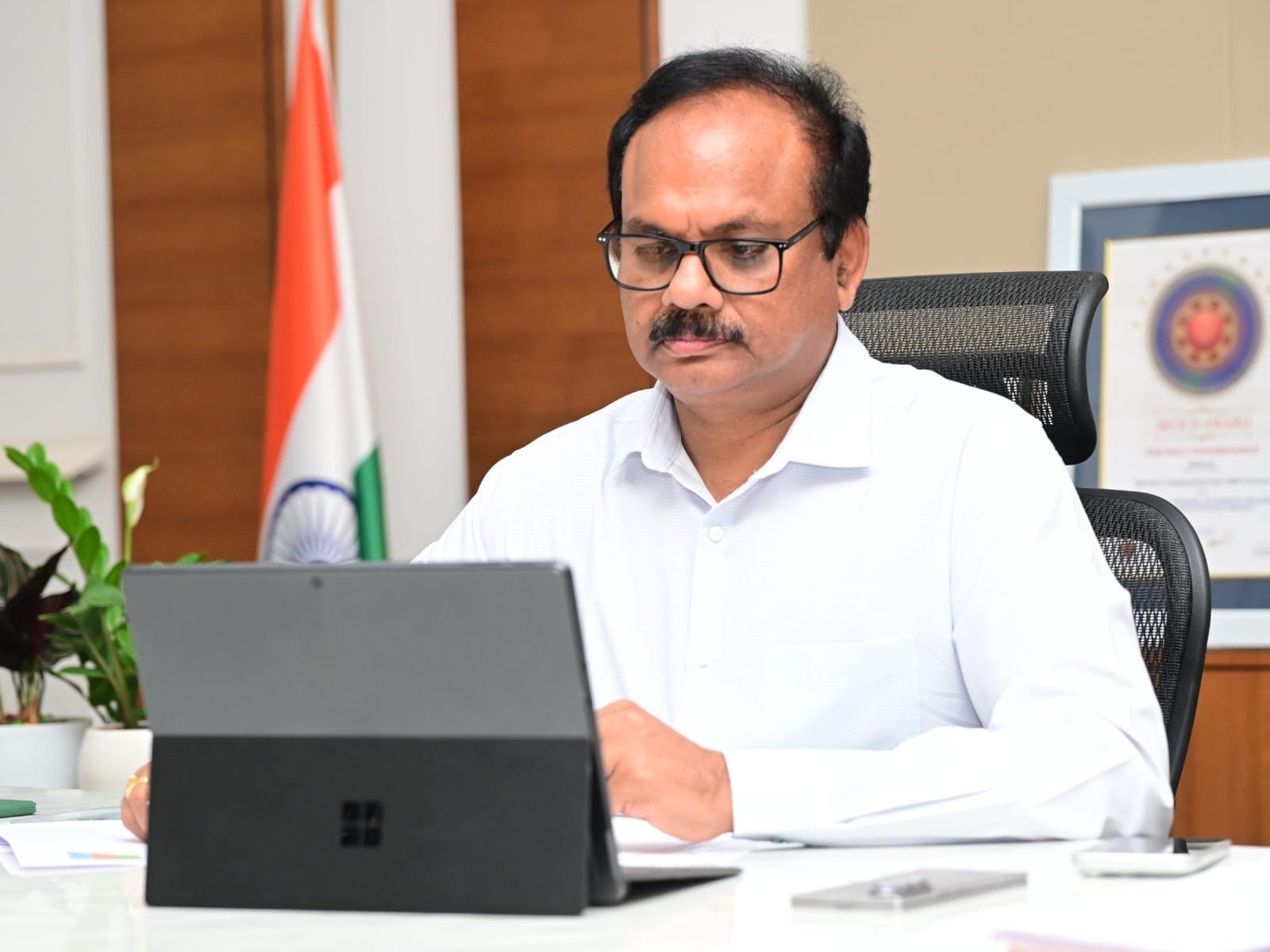 SIR సన్నాహకాలు పకడ్బందీగా చేపట్టాలి: కలెక్టర్