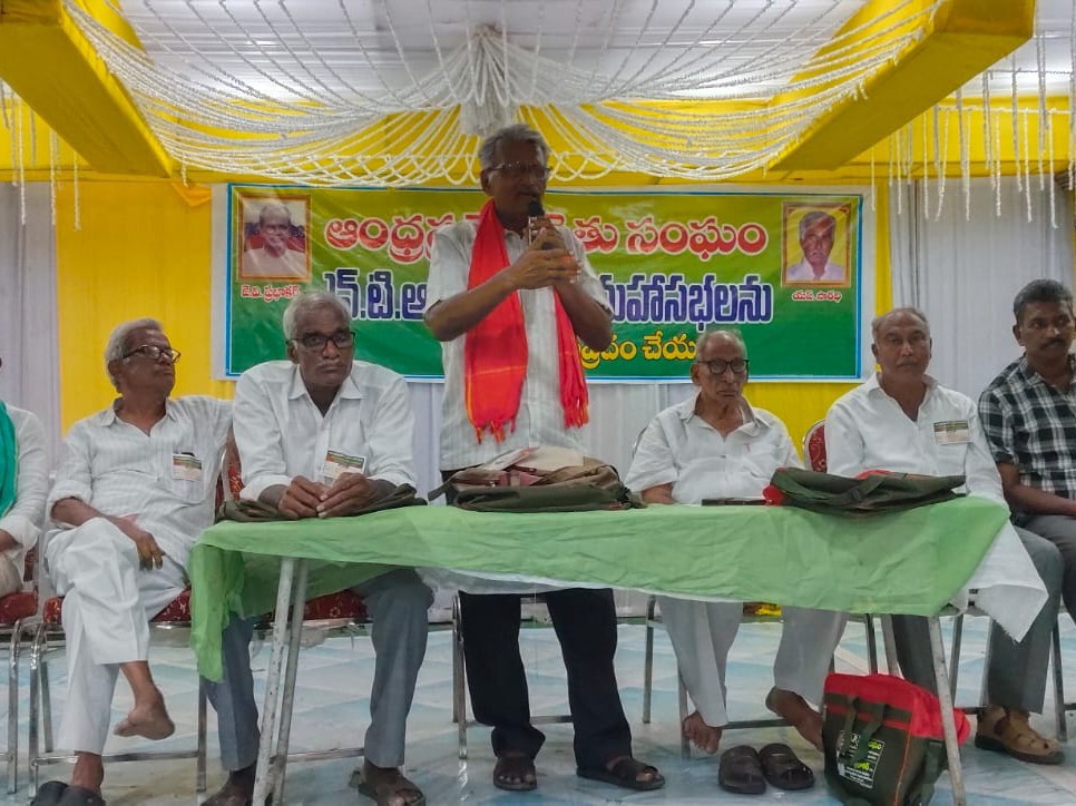 ‘రైతుల సమస్యల పరిష్కారానికి ఉద్యమాలు కొనసాగిస్తాం’