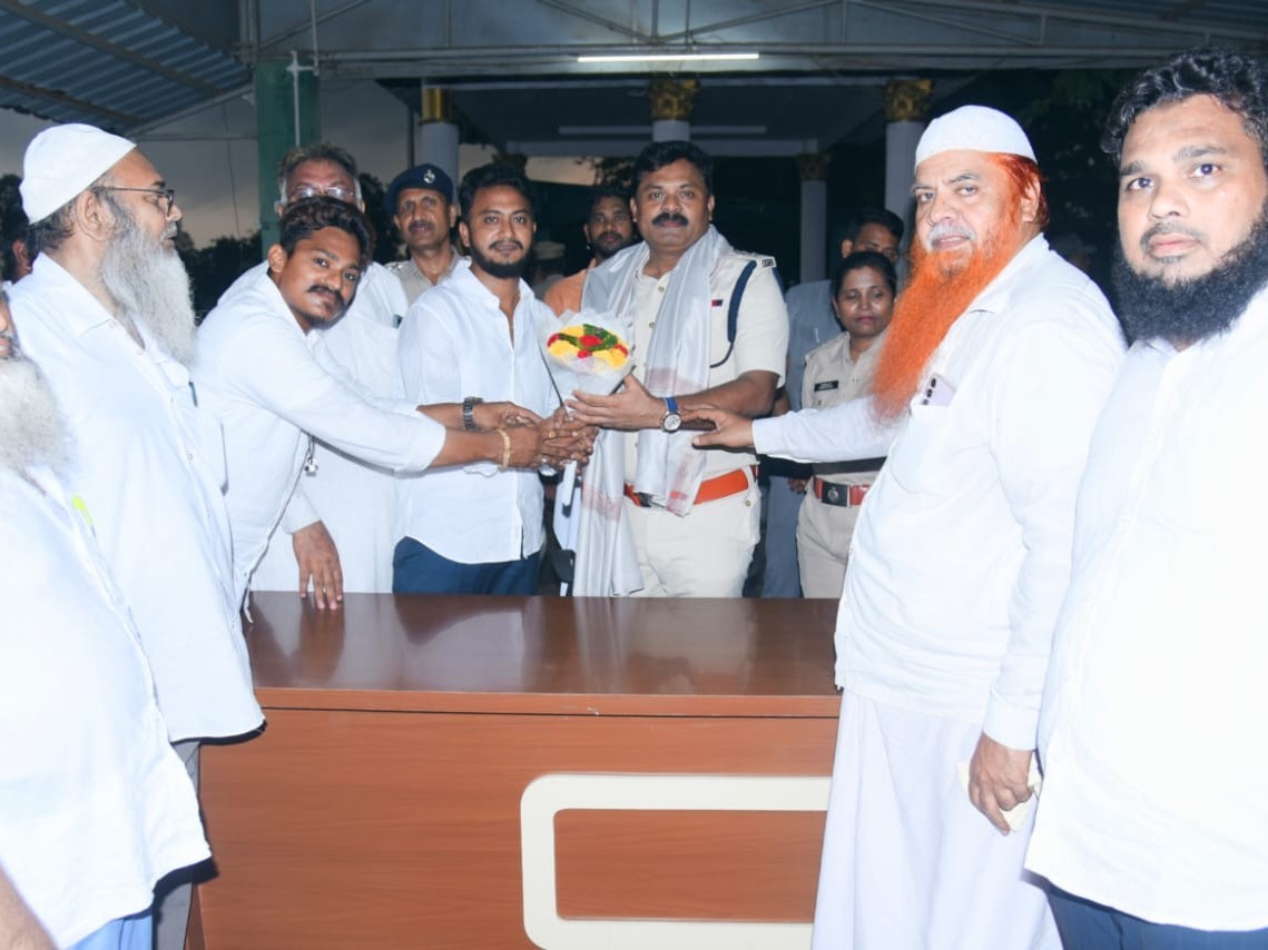 ‘మతసామరస్యానికి ప్రతీకగా బక్రీద్‌ను నిర్వహించుకోవాలి’