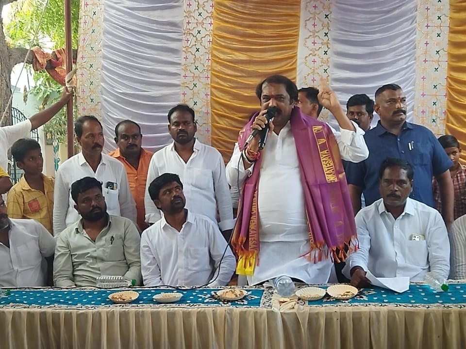 గుత్తి మండలంలో వైసీపీకి భారీ షాక్