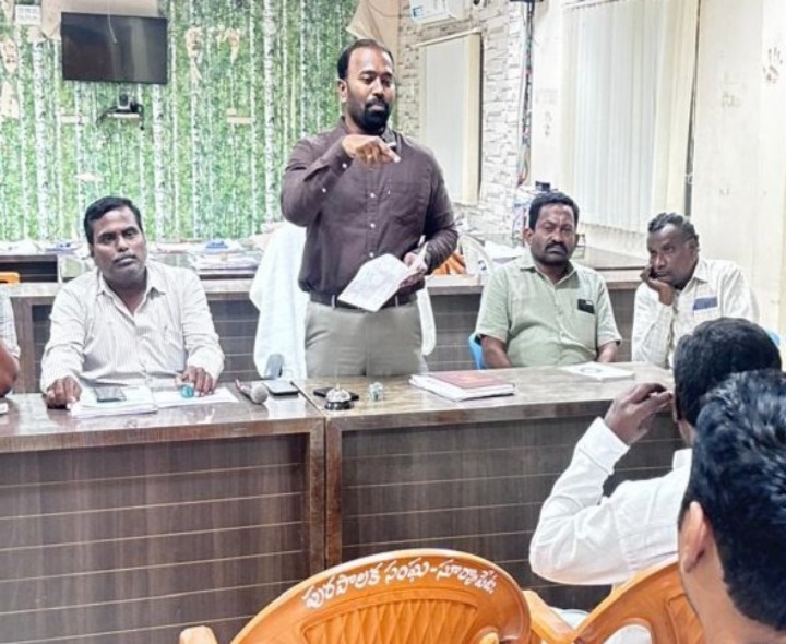 తప్పుల్లేకుండా జనగణన పూర్తి చేయాలి: కమిషనర్