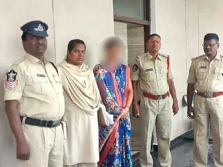 ఇద్దరు కొడుకులను చంపిన తల్లికి జీవిత ఖైదు