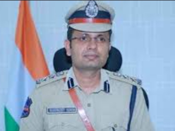 బక్రీద్‌ను ప్రశాంతంగా జరుపుకోవాలి:  సీపీ