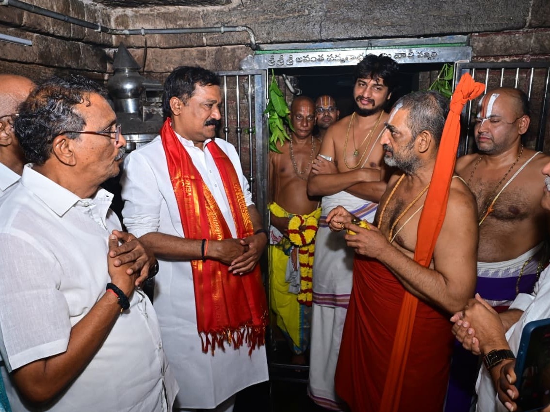 ‘పద్మనాభ స్వామి ఆలయ ప్రాశస్త్యం పెంచాలి’