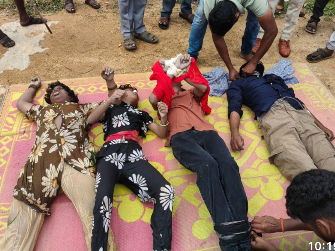 దారుణం..  భార్య పిల్లలను చంపి వ్యక్తి ఆత్మహత్య!