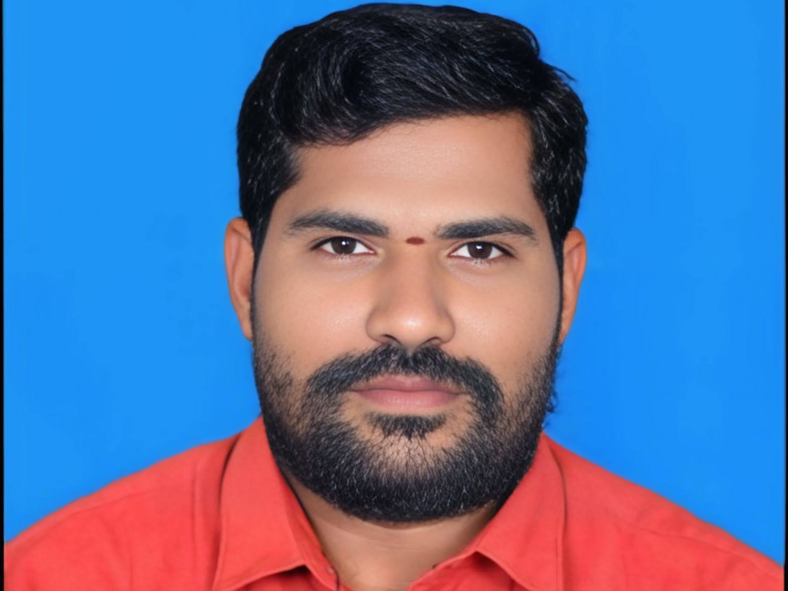 చెరువులు,, కుంటలు పరిరక్షించాలి: సురేష్ నాయక్