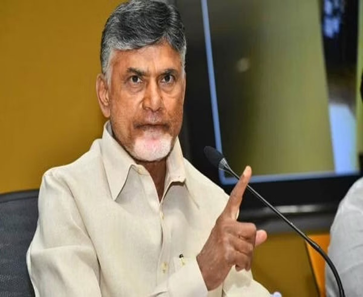 టీడీపీ.. వైసీపీ బోత్ ఆర్ నాట్ సేమ్: CBN
