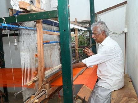 చేనేత సంఘాల ఎన్నికలకు ప్రభుత్వం కసరత్తు