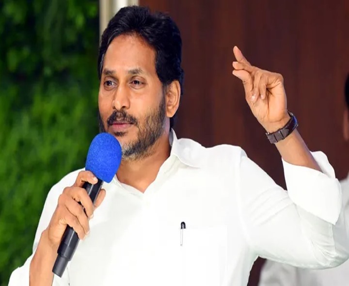 చంద్రబాబుకు బీపీ పెరుగుతోంది: జగన్