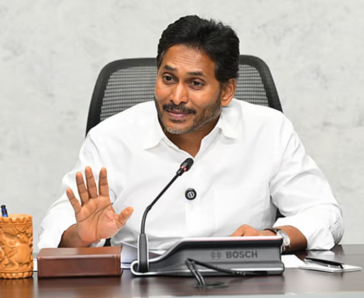 కార్యకర్తల గెలుపు కోసం నిలబడాలి: జగన్