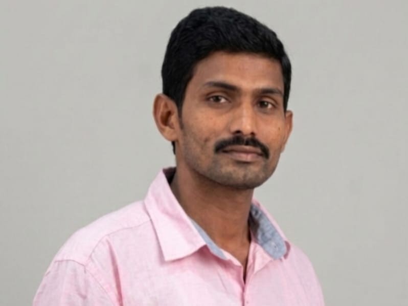 అప్పుల బాధలు భరించలేక గల్ఫ్ కార్మికుడి ఆత్మహత్య