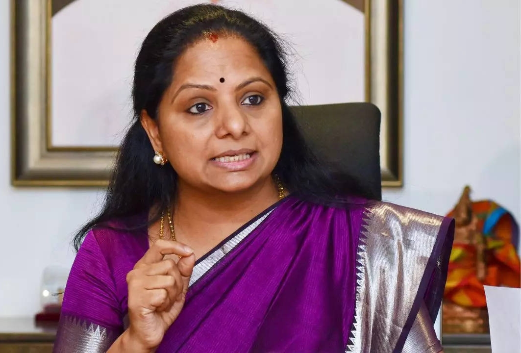ఎండల పట్ల అప్రమత్తంగా ఉండాలి: కవిత