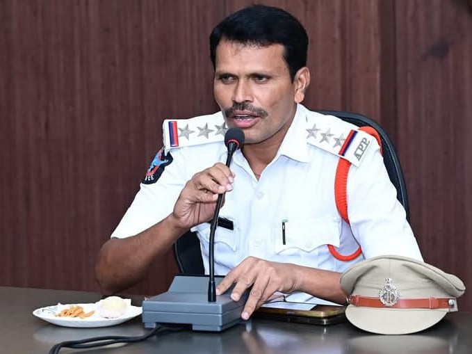 డ్రంక్ అండ్ డ్రైవ్ కేసులో ఆరుగురికి జరిమానా