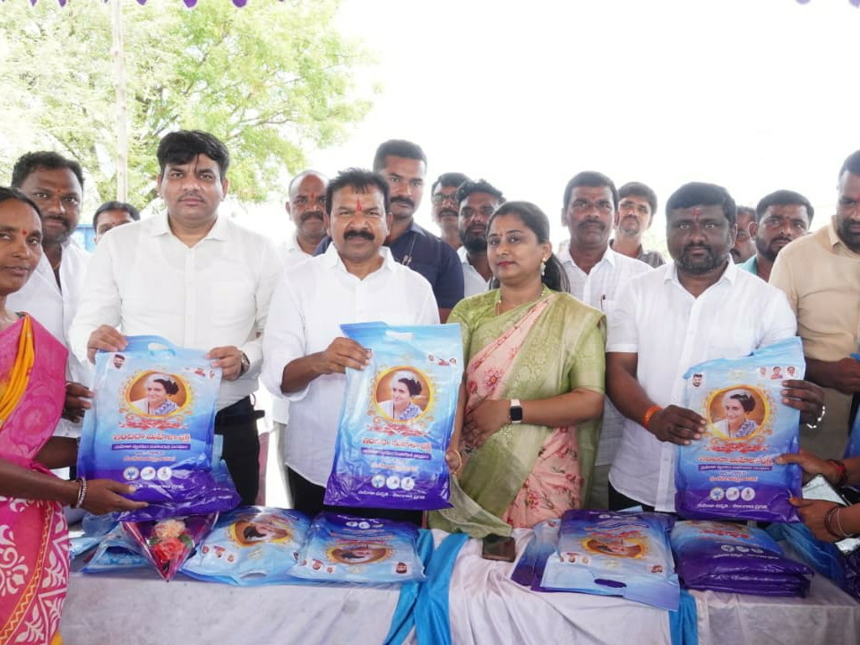 ‘కొనుగోళ్లపై ప్రతిపక్షాల ప్రచారాలు నమ్మొద్దు’