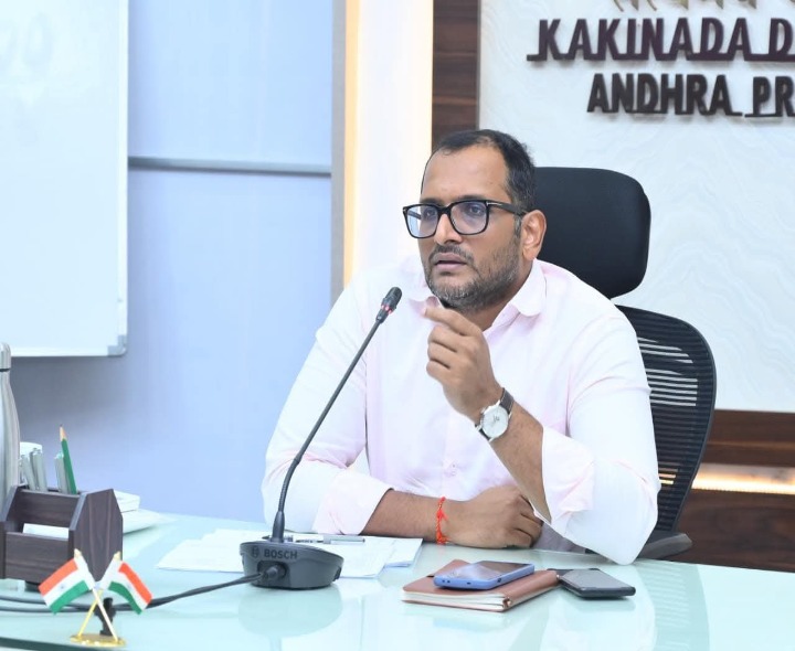 జల జీవన్ మిషన్ పనులు వేగవంతం చేయండి: కలెక్టర్