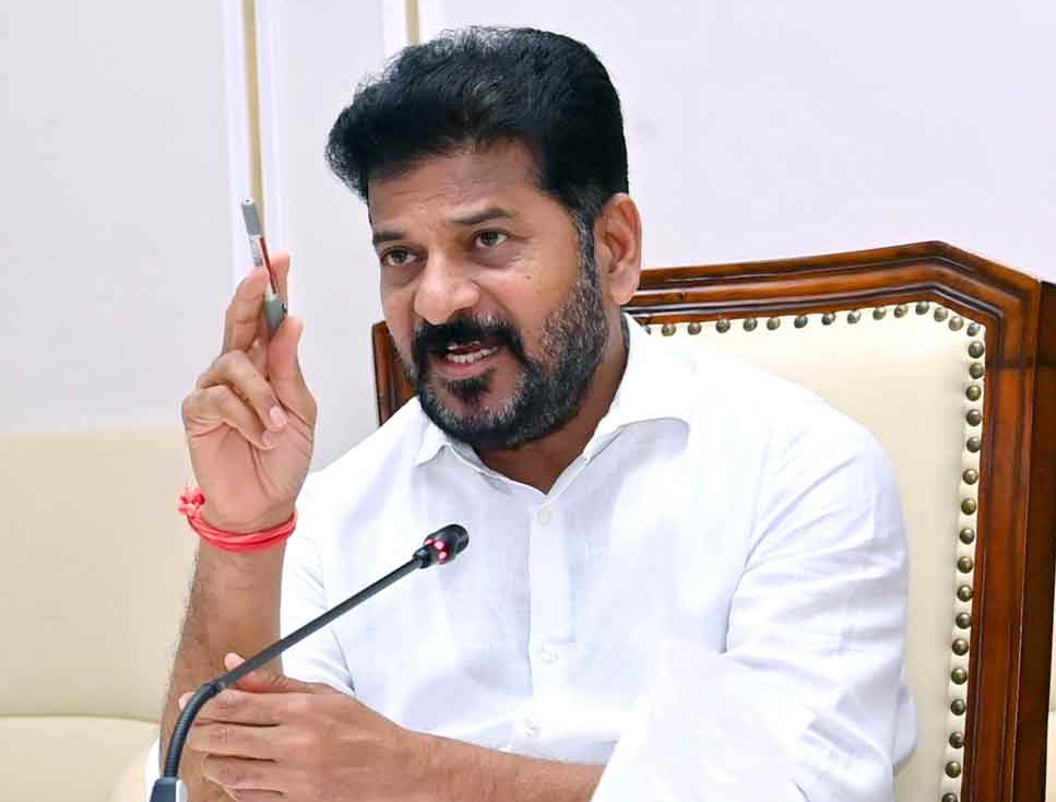 మహారాష్ట్ర సీఎంకు రేవంత్ లేఖ