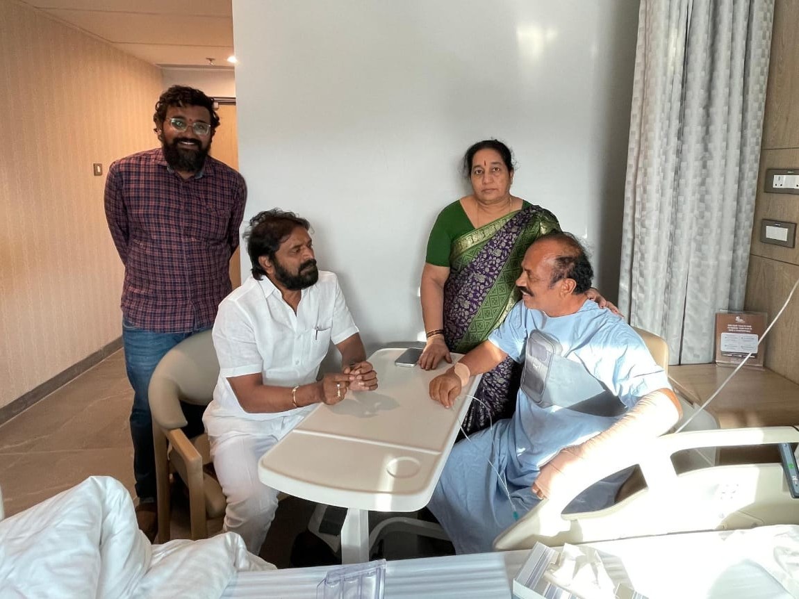 మాజీ ZPTCని పరామర్శించిన మాజీ మంత్రి