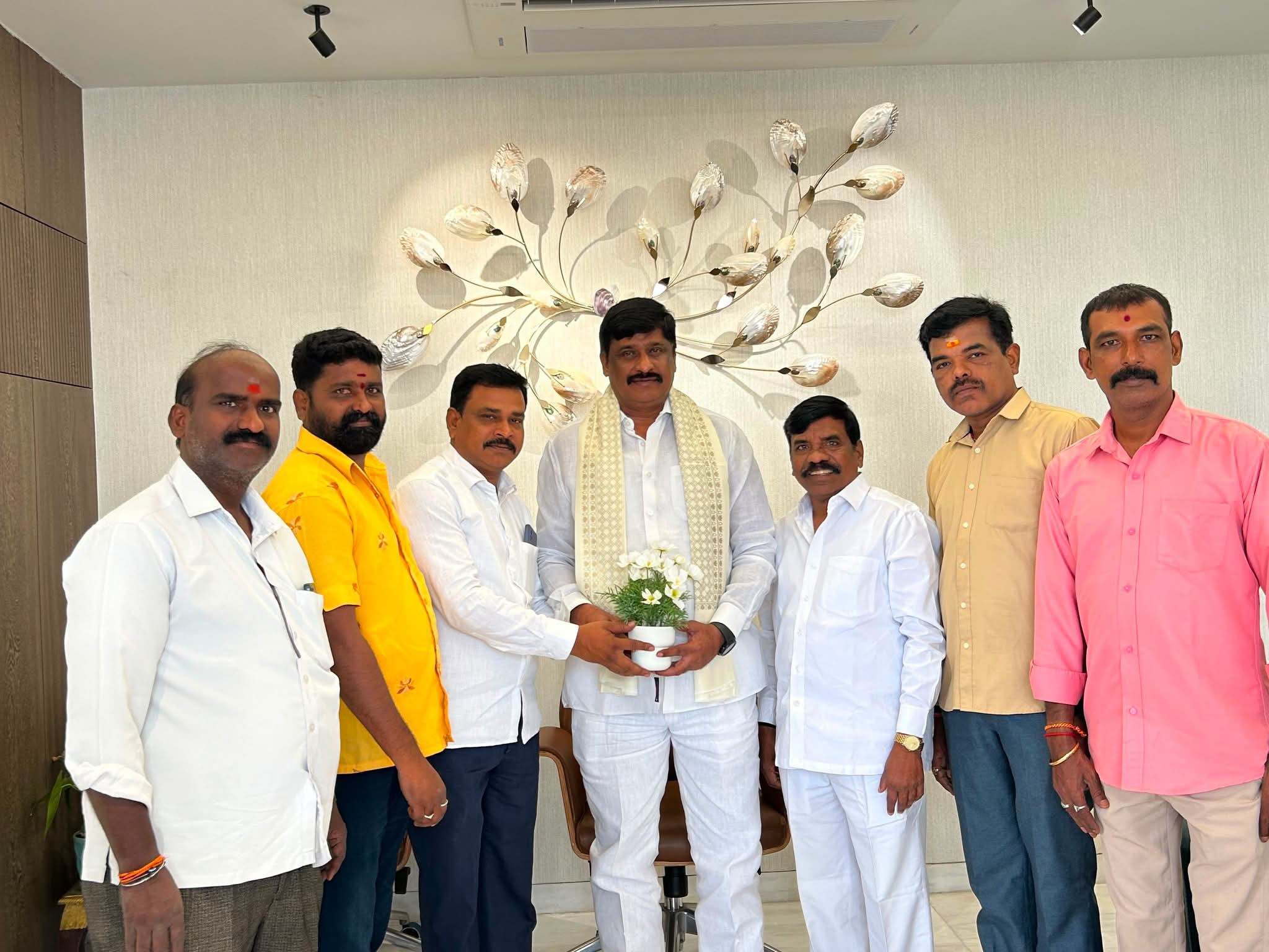 తెలంగాణ ఉద్యమకారుల బోర్డులో మోతే శోభన్ రెడ్డి
