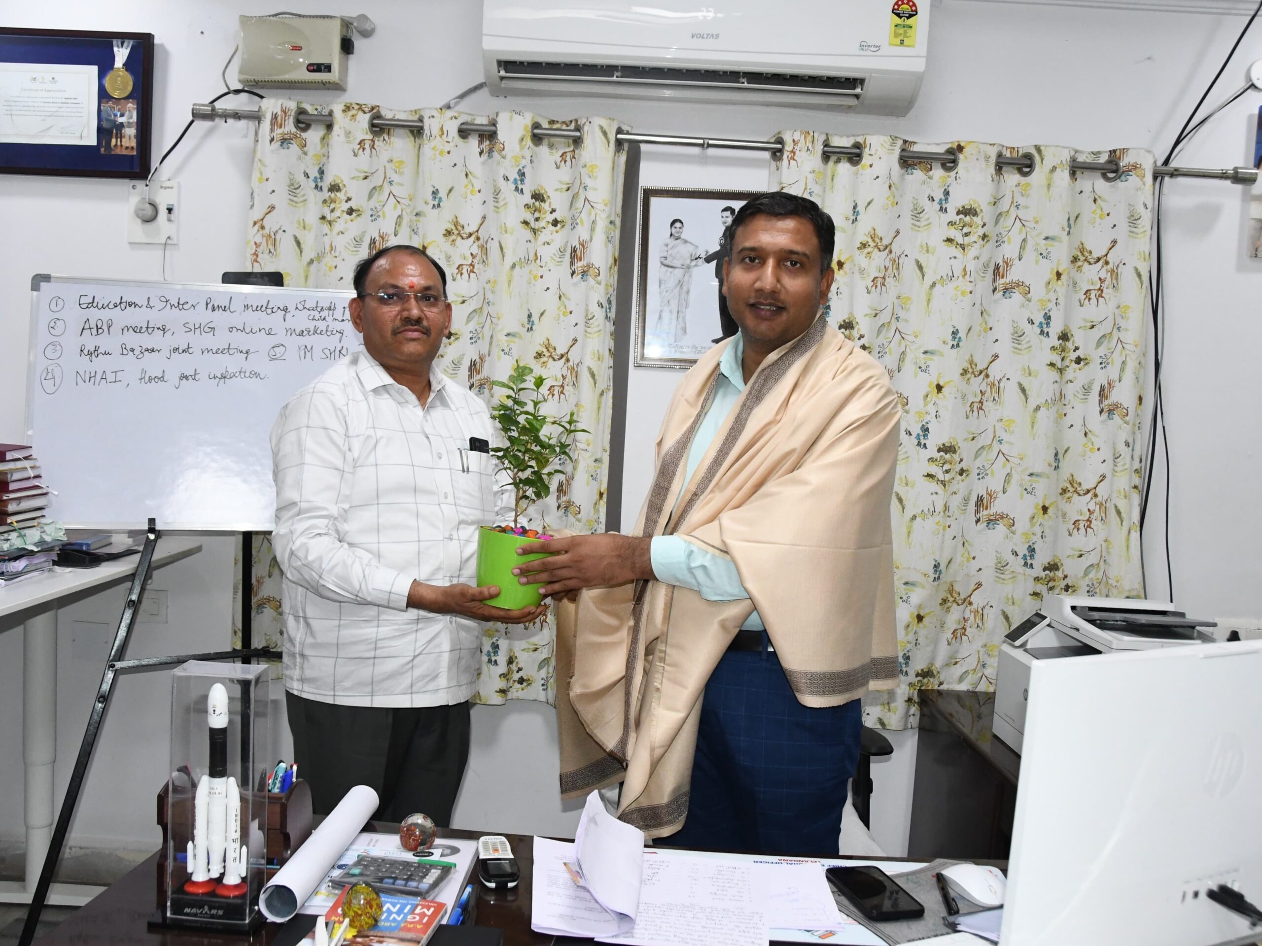 ‘రెవెన్యూ శాఖ కార్యకలాపాలను పారదర్శకంగా నిర్వహించాలి’