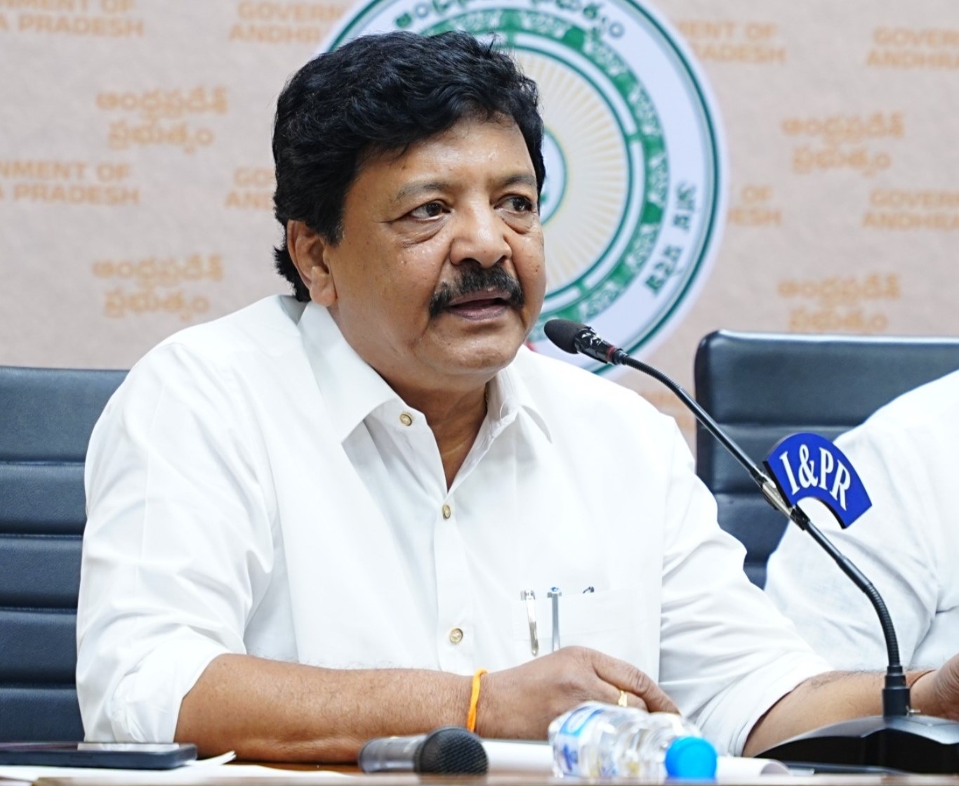 గోదావరి కాలుష్యం.. పరిశ్రమలకు మంత్రి దుర్గేష్ వార్నింగ్