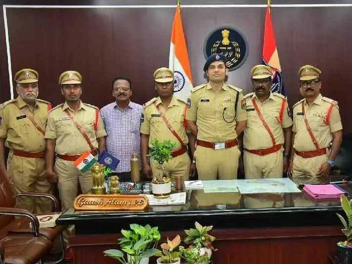 ఏడుగురు ఏఎస్సైలు ఎస్సైలుగా బదిలీలు