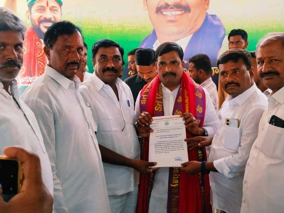 కొండాపూర్ వాగు వంతెన నిర్మాణం కోసం వినతి పత్రం