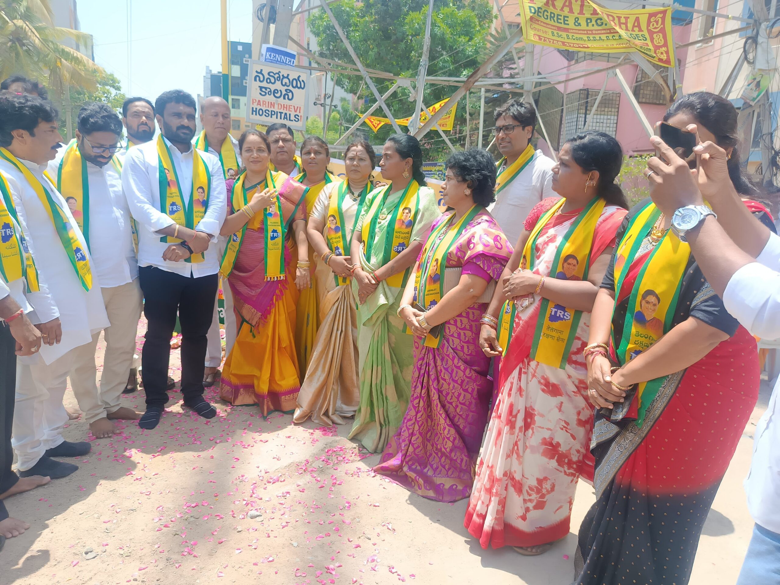 జెండా పండుగలో పాల్గొన్న మహిళా అధ్యక్షురాలు