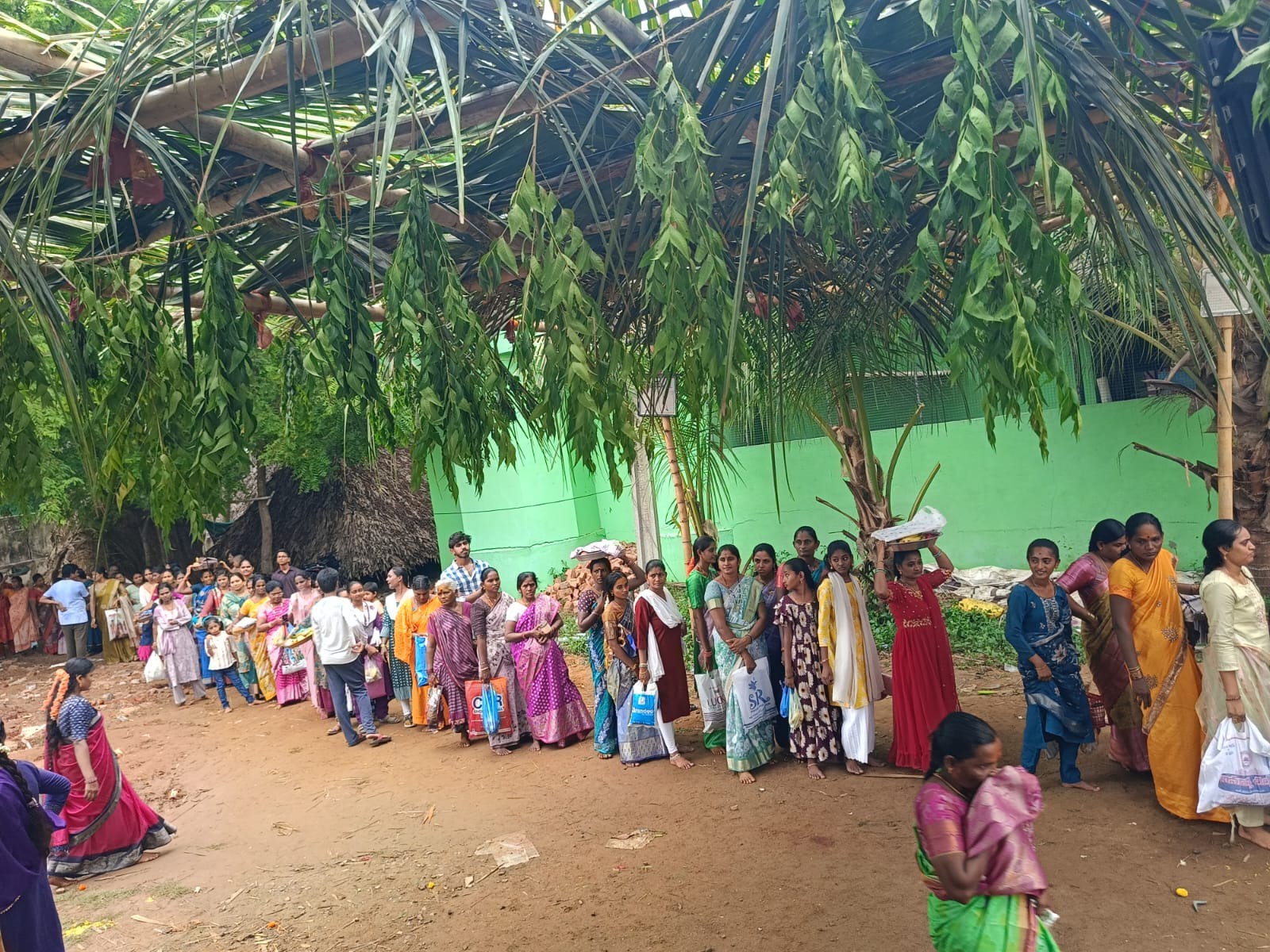 మరిడిమాంబ ఆలయం కిటకిట
