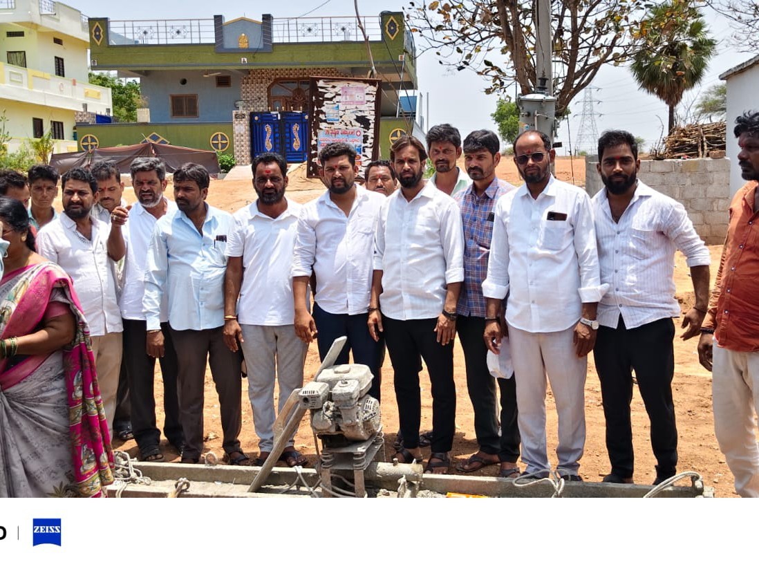 పిల్లిగుండ్ల గ్రామ తండాలో సీసీ రోడ్డు పనుల ప్రారంభం