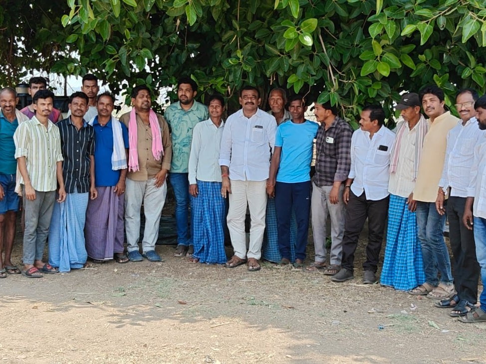 ఒడ్డుగూడెం గ్రామ ప్రజలతో తాటి కృష్ణ సమావేశం