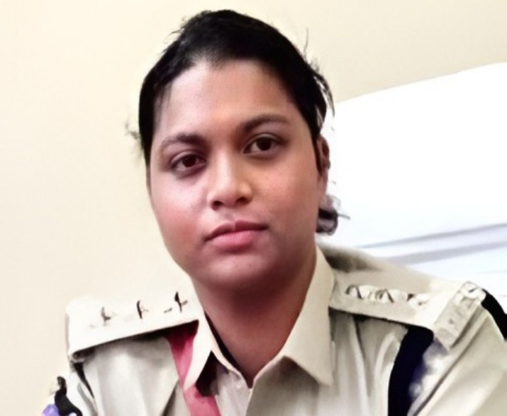 భవ్య కిషోర్‌కు అడిషనల్ ఎస్పీగా పదోన్నతి