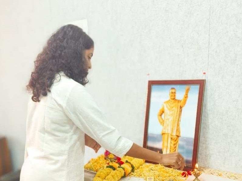 అల్లూరి జిల్లా కలెక్టరేట్‌లో జయంతి వేడుకలు