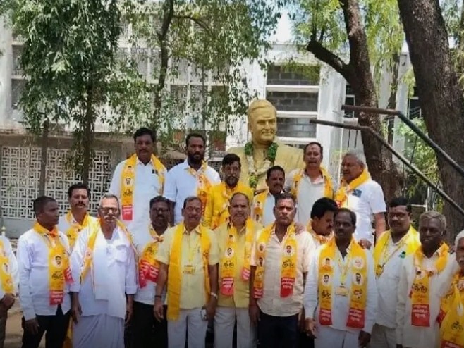 టీడీపీ ఆధ్వర్యంలో ఎన్టీఆర్ జయంతి