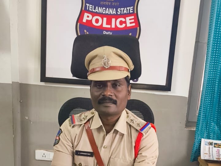 పంట పొలాల్లో వ్యర్ధాలు తగలబెడితే కేసులు : SI