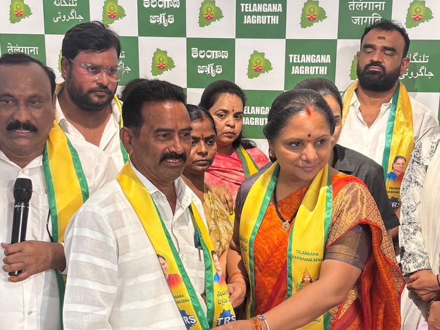 తెలంగాణ రక్షణ సేనలో చేరిన మాజీమంత్రి