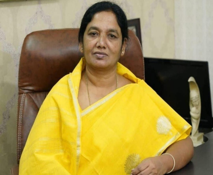 టీడీపీకి జిల్లా నేతలు భారీగా విరాళాలు