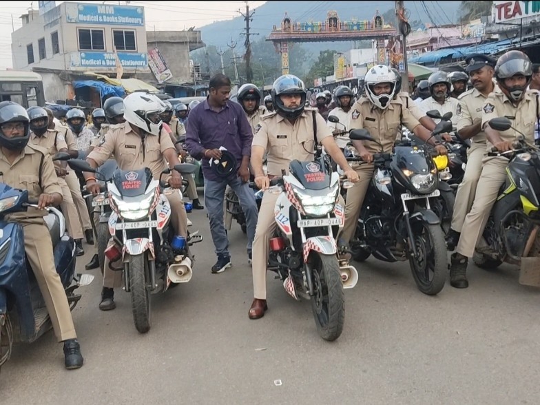 ఎస్పీ ఆధ్వర్యంలో భారీ బైక్ ర్యాలీ